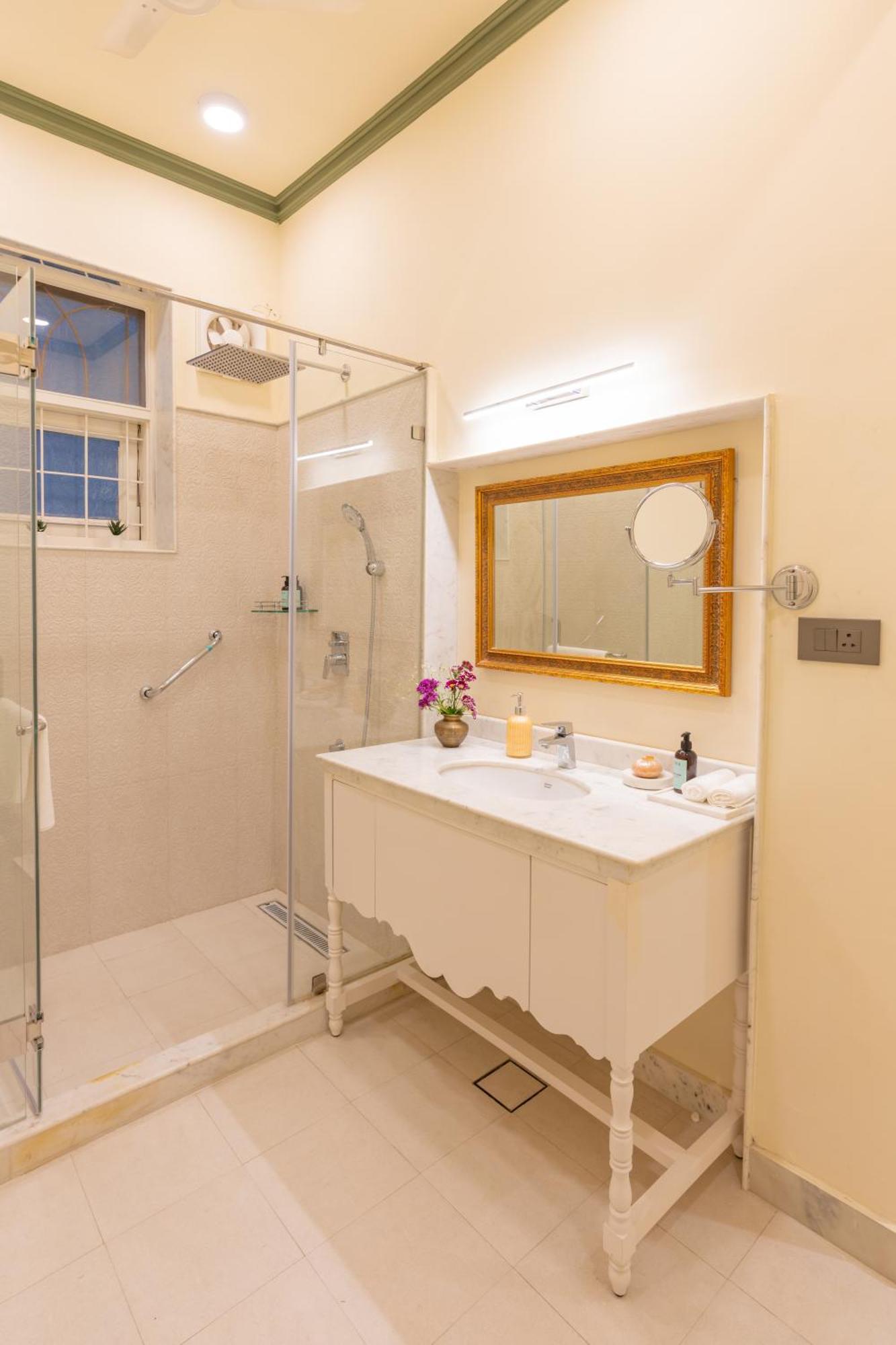 Laalee Hotel Jaipur Phòng bức ảnh