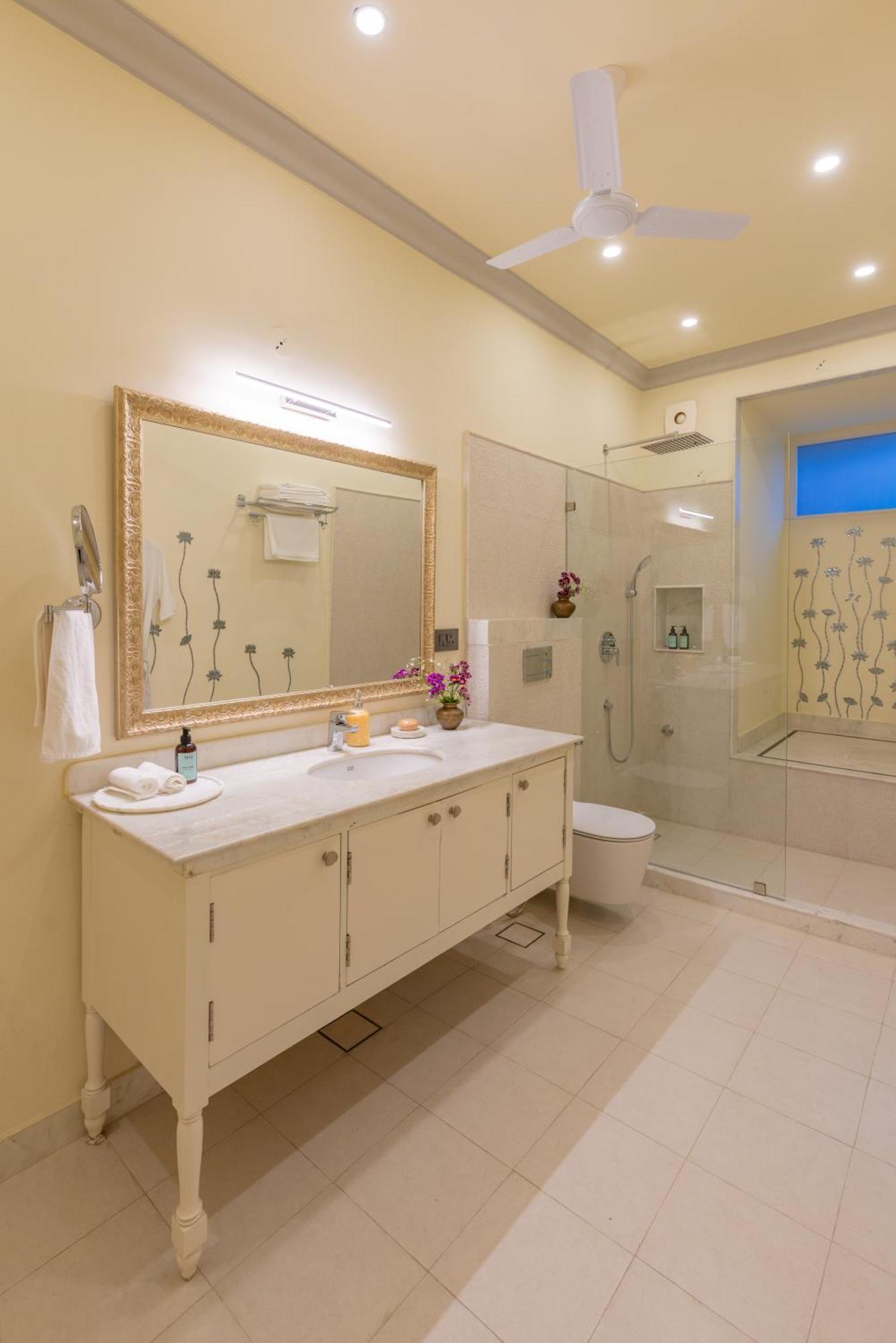 Laalee Hotel Jaipur Phòng bức ảnh