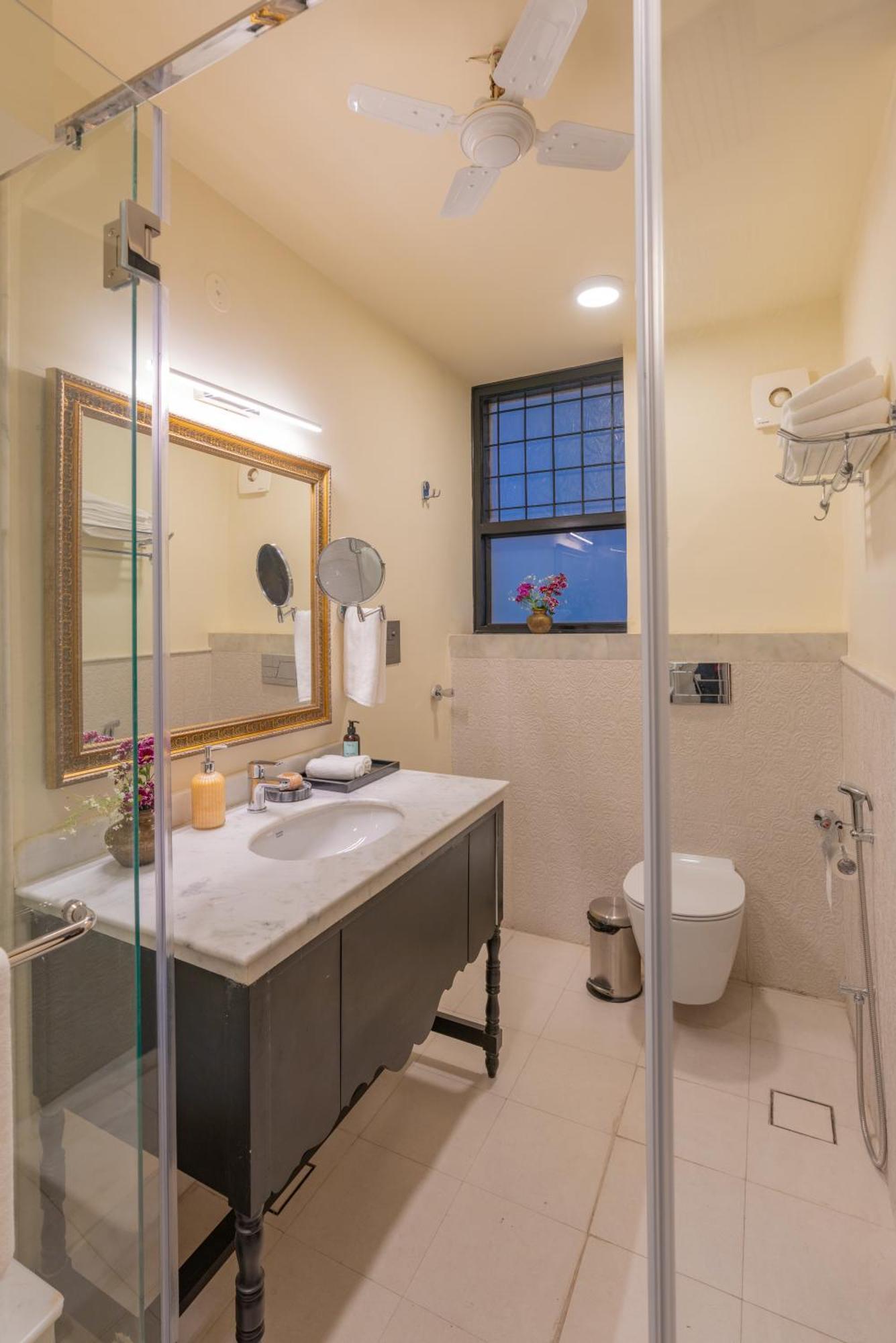 Laalee Hotel Jaipur Phòng bức ảnh